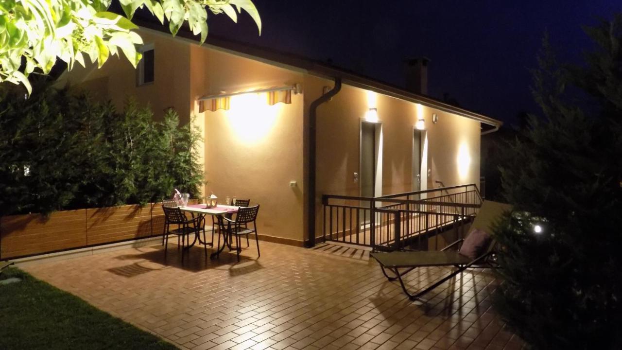 Millyholidays - Apartment Lilla - Center - Nearby Beach - Private Garden - Spa Pool Бардолино Екстериор снимка