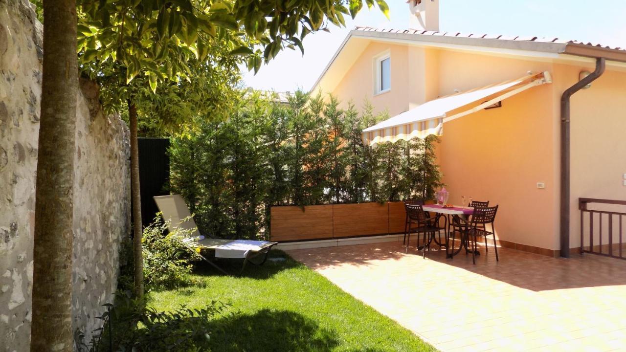 Millyholidays - Apartment Lilla - Center - Nearby Beach - Private Garden - Spa Pool Бардолино Екстериор снимка
