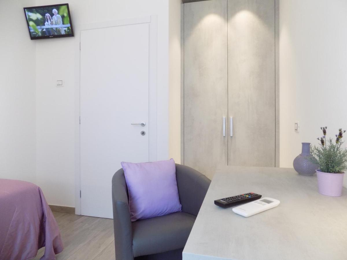 Millyholidays - Apartment Lilla - Center - Nearby Beach - Private Garden - Spa Pool Бардолино Екстериор снимка