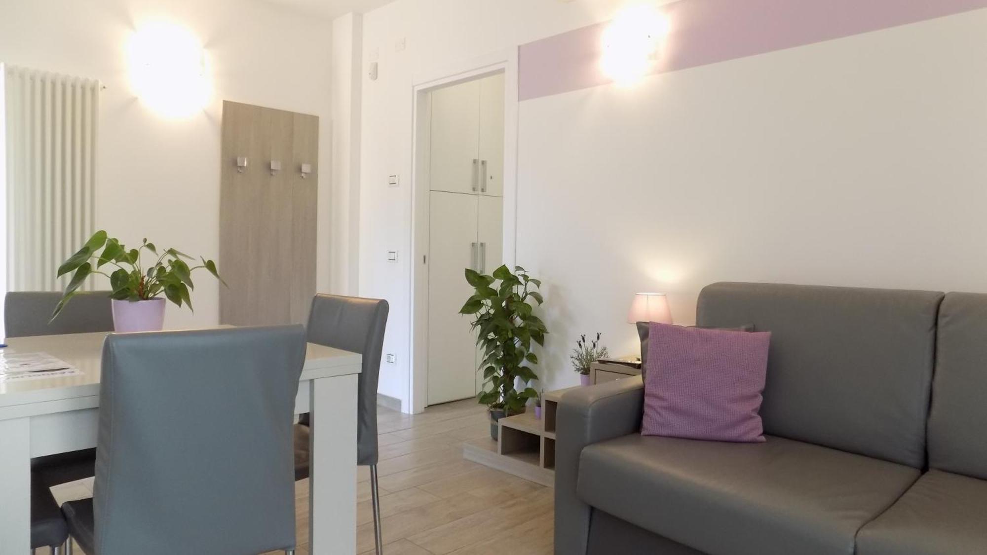 Millyholidays - Apartment Lilla - Center - Nearby Beach - Private Garden - Spa Pool Бардолино Екстериор снимка